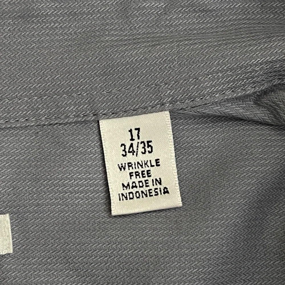 Van Heusen Men's Regular Fit Dress Shirt Wrinkle Free 17-34/35 - Picture 9 of 10